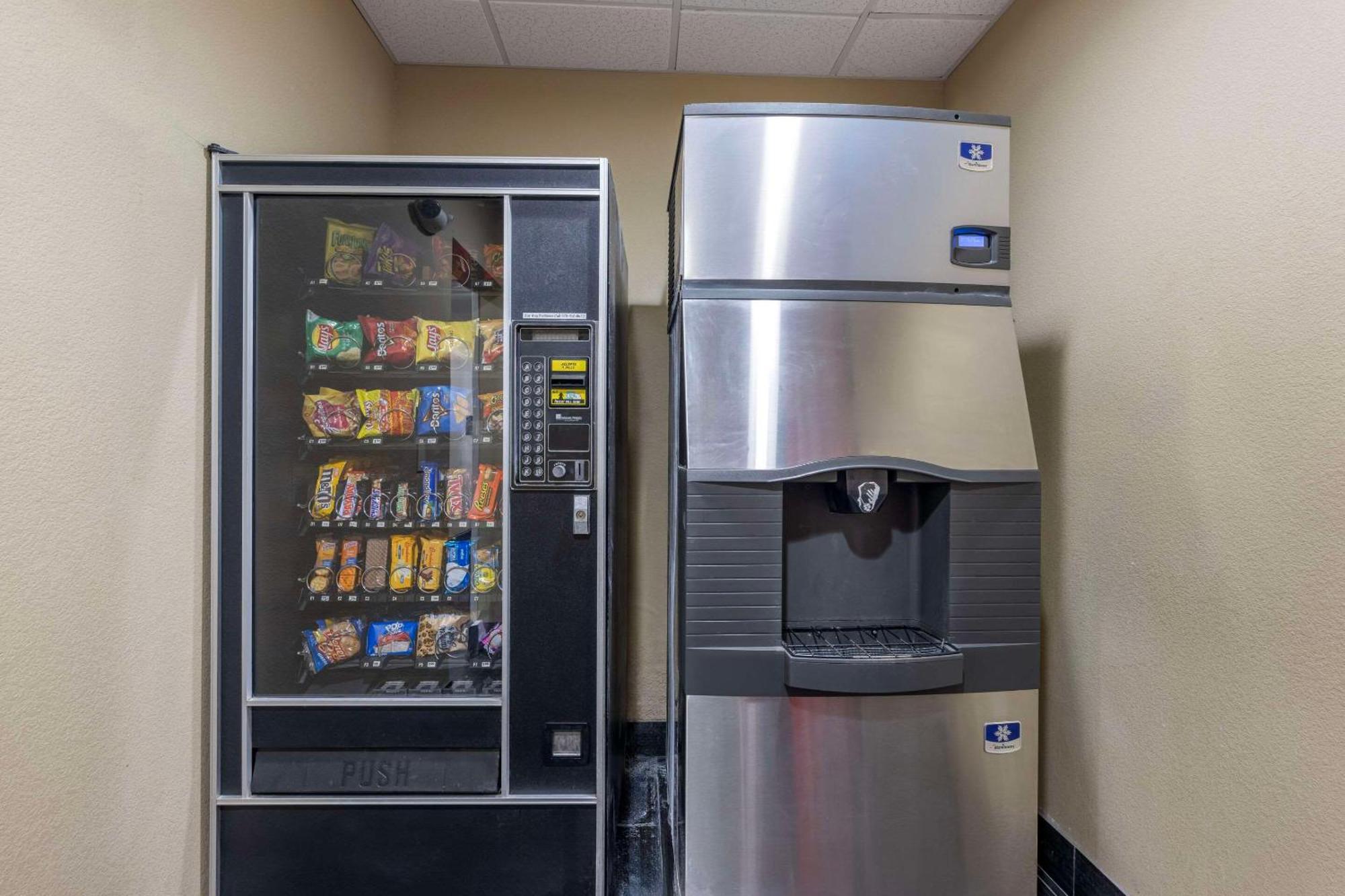 Comfort Inn & Suites Artesia Dış mekan fotoğraf